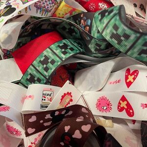 20 yards of 1-yard cut random ribbons NEW printed grosgrain 7/8” 1” bows